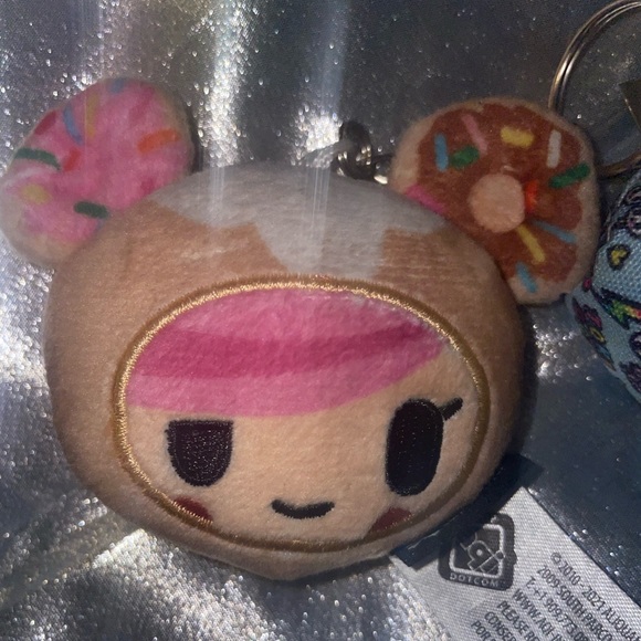 ❌SOLD❌NWOT Tokidoki Skinny Pencil Pouch & Plush Donutella Keyring - Picture 3 of 13